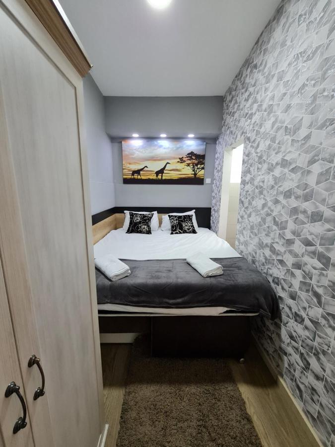 Nikola Tesla City Walk Apartment Ni Exterior foto